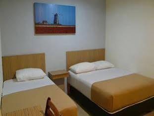 Hanya Satu Hotel Johor Bahru Exterior photo